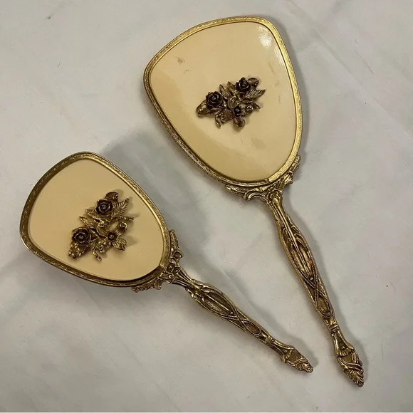 VINTAGE MIRROR & BRUSH SET